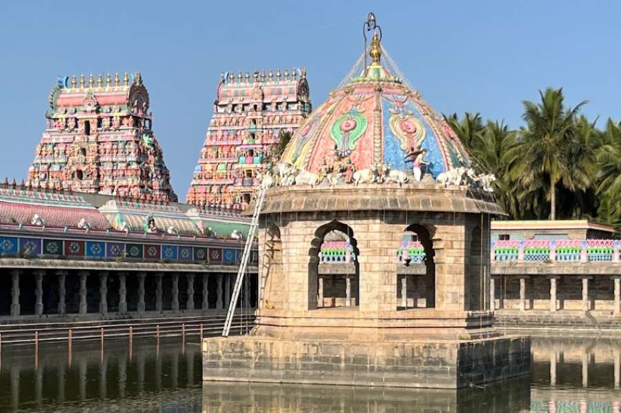 Temple 2